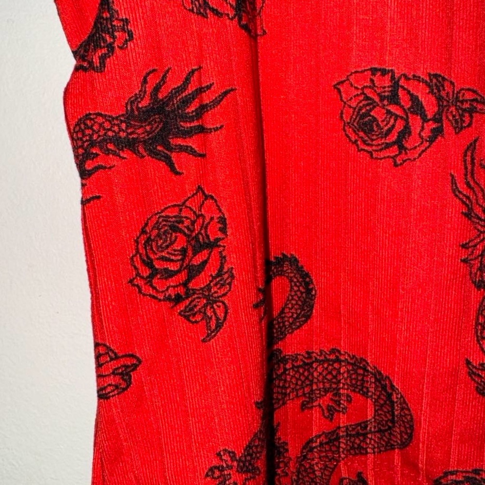 Red top - Picture 2 of 3
